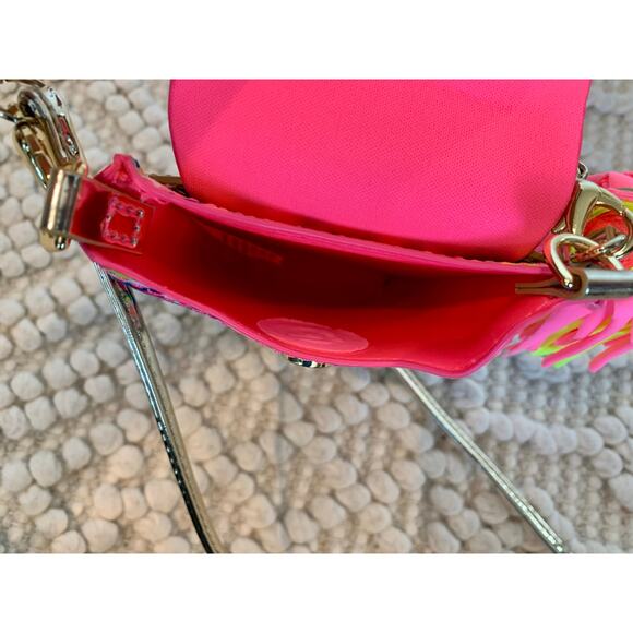 Lilly Pulitzer Carry It Phone Crossbody Pom Tassel NWOT - Picture 4 of 6